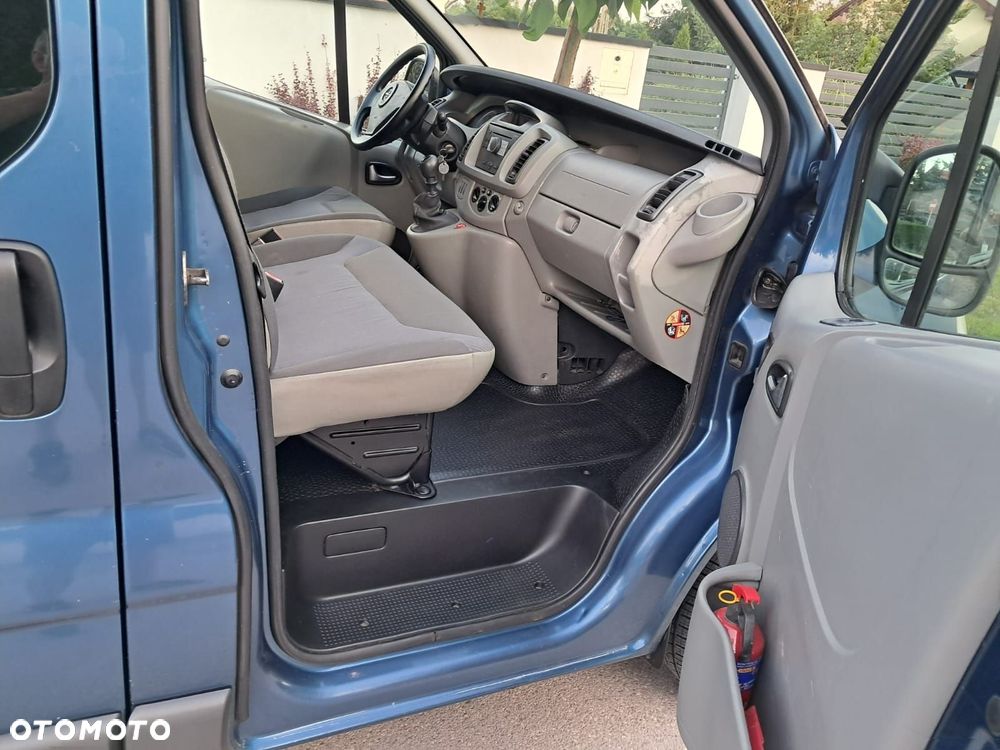 Opel Vivaro L1H1 2.7t - 8