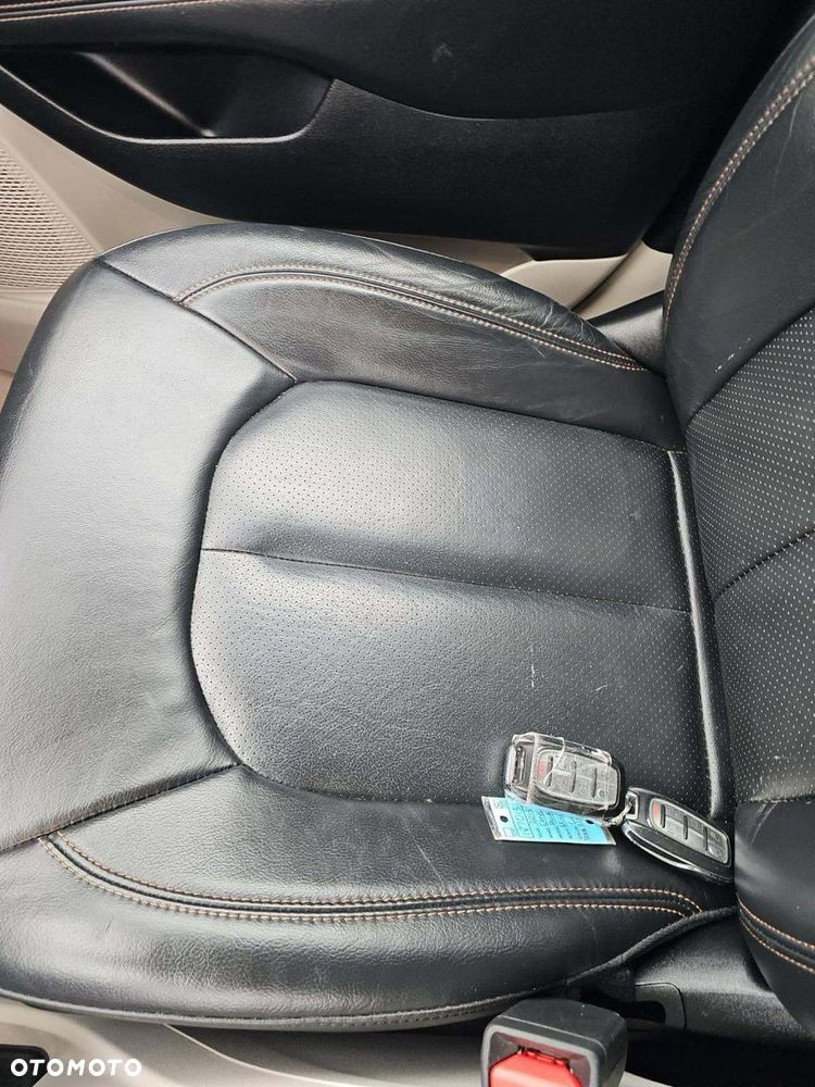 Chrysler Pacifica - 11