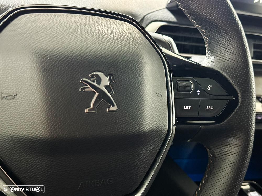 Peugeot 3008 1.6 Hybrid GT Pack e-EAT8 - 41