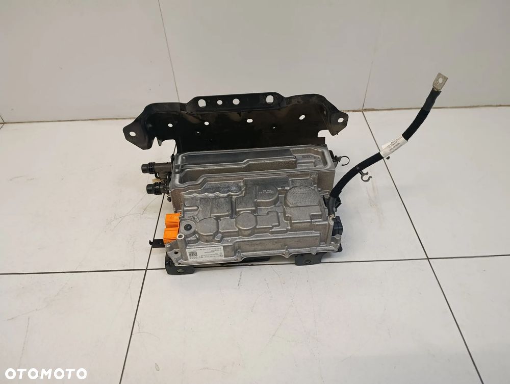 Inwenter konwerter falownik wysokiego napięcia ładowania Audi Q4 etron - 1