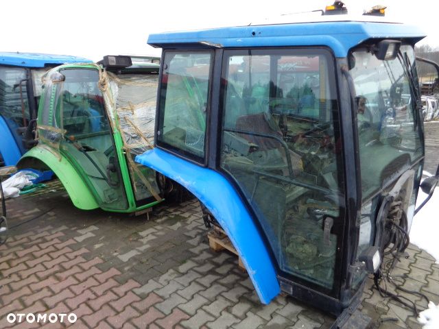 Kabina stelaż rama dach New Holland 8560 - 3