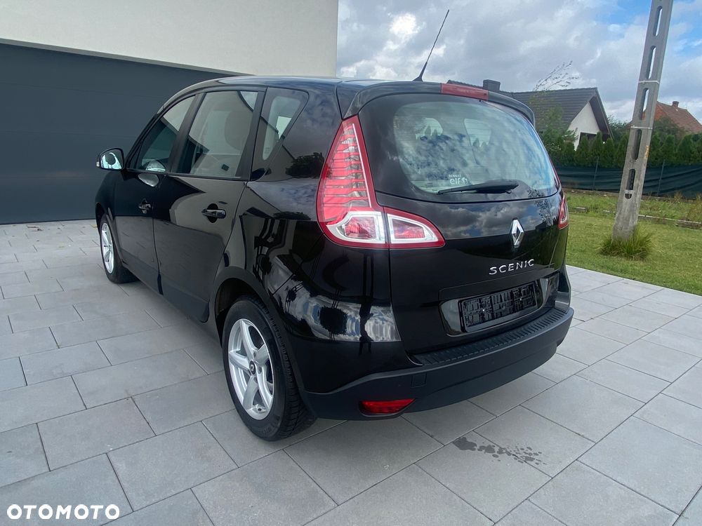 Renault Scenic 1.6 16V 110 Authentique - 12