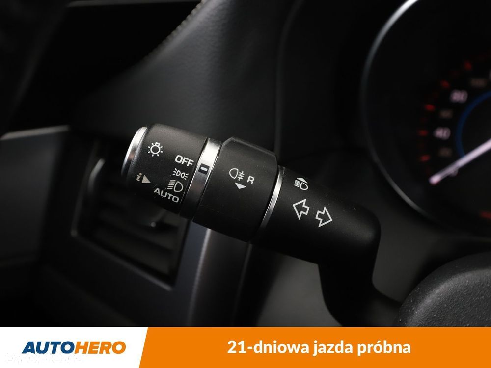 Jaguar XF 2.0 i4D R-Sport - 34