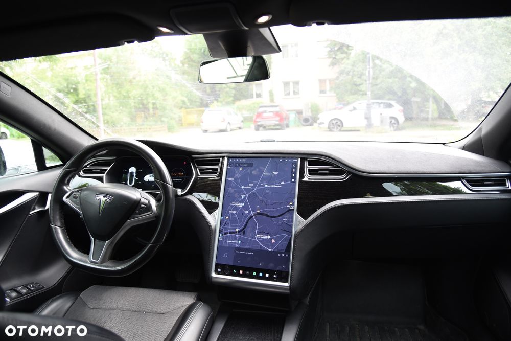 Tesla Model S 75D Allradantrieb - 23
