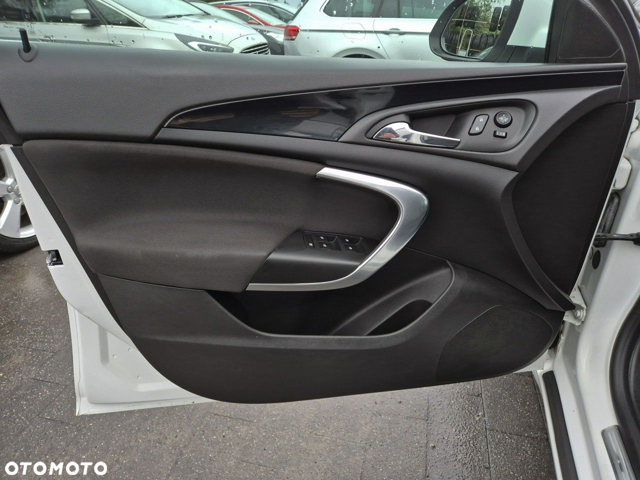 Opel Insignia - 12