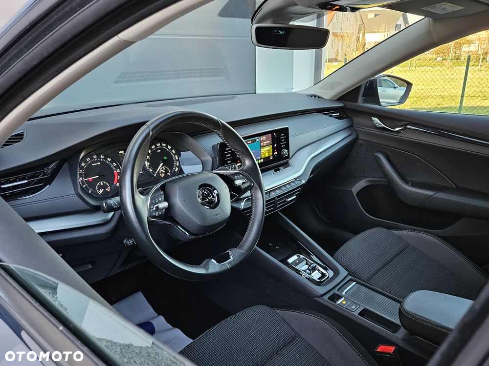 Skoda Octavia 2.0 TDI SCR Ambition DSG - 24