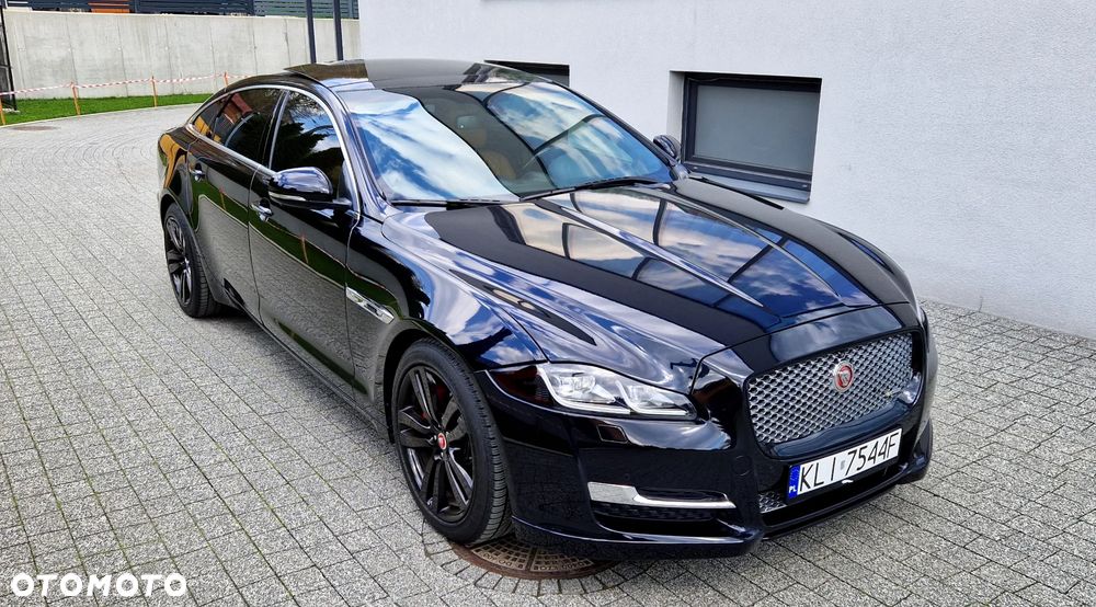 Jaguar XJ 3.0 T LWB Portfolio - 5