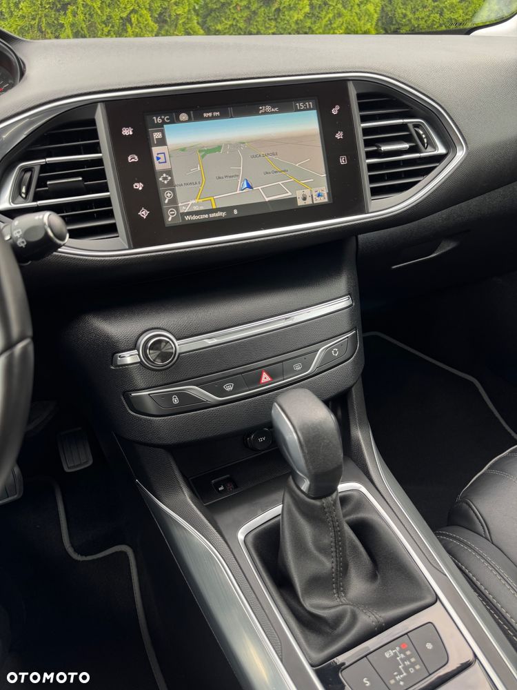 Peugeot 308 BlueHDi 150 EAT6 Stop & Start GT-Line Edition - 27