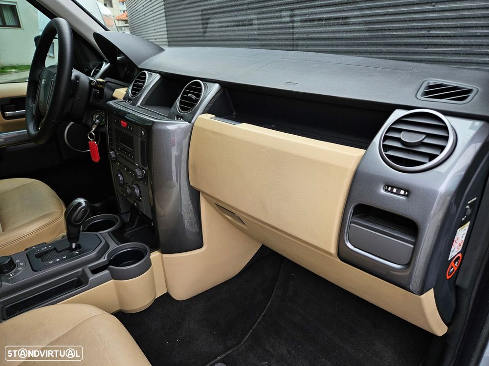 Land Rover Discovery - 28