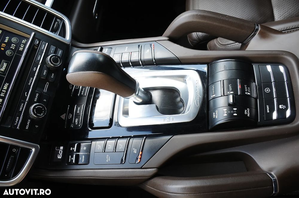 Porsche Cayenne 3.0TD TipTronic - 27