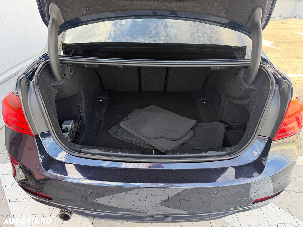 BMW Seria 3 320d DPF Aut. - 28