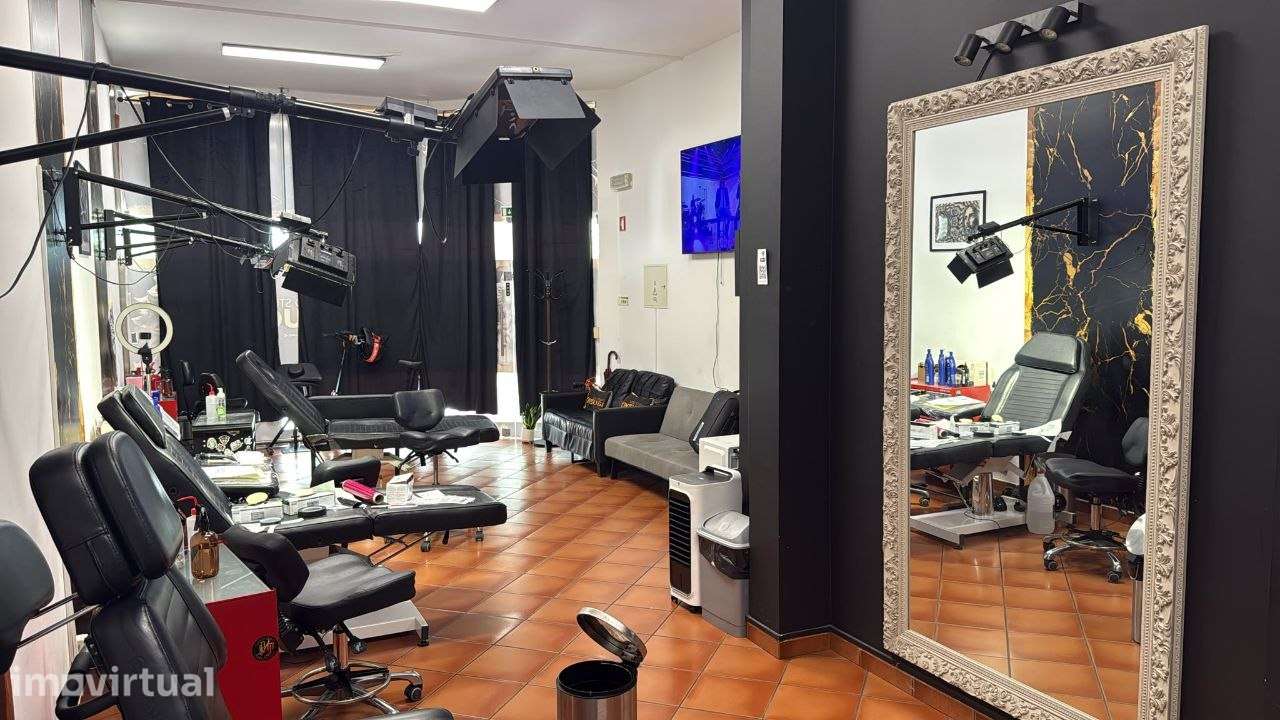 COMPRE UM RENDIMENTO MENSAL. Se procura um investimento imobiliário - Grande imagem: 2/11