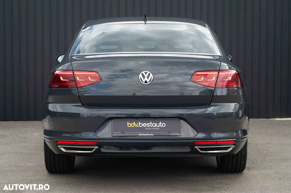 Volkswagen Passat 2.0 TDI DSG Highline - 10