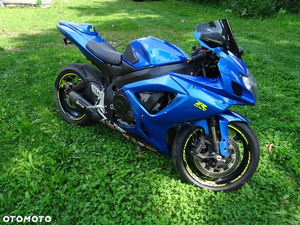 Suzuki GSX-R - 24