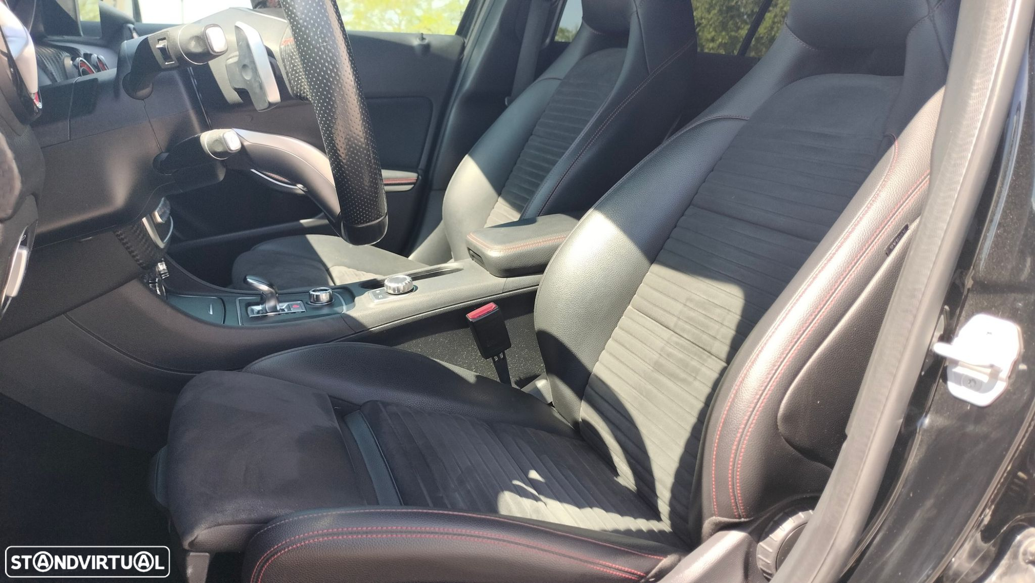 Mercedes-Benz A 45 AMG 4-Matic - 16