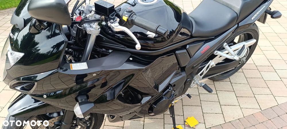 Suzuki GSX - 15