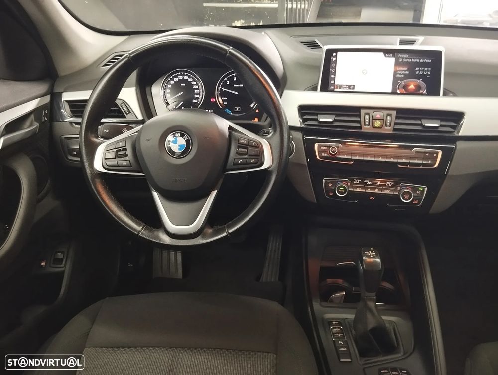 BMW X1 25 e xDrive Corporate Edition - 18