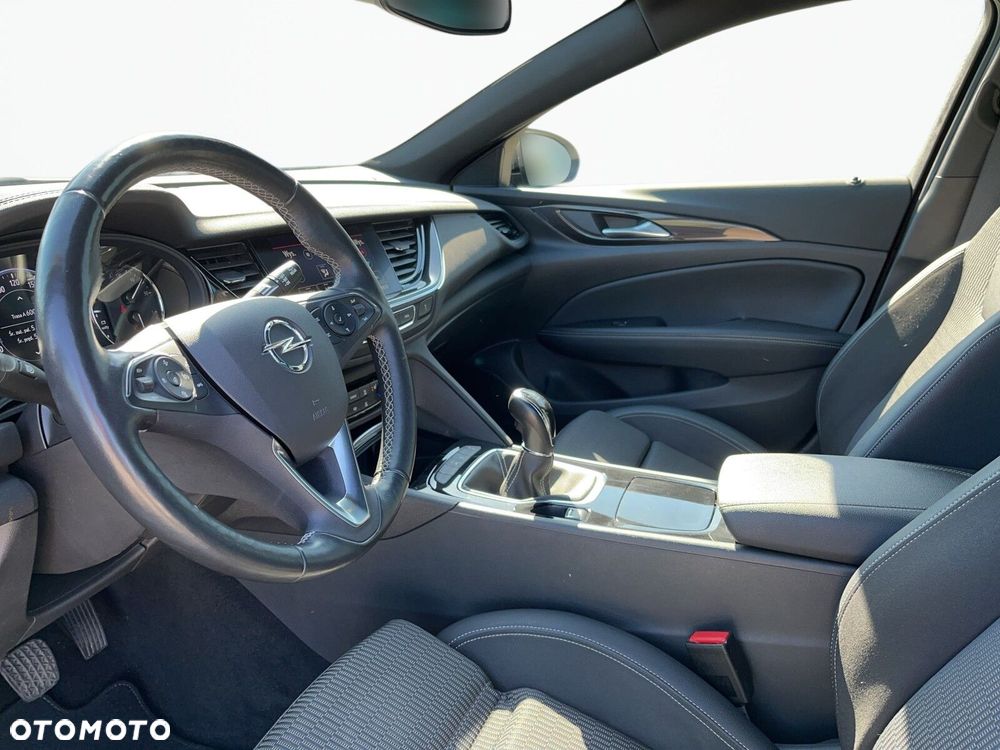 Opel Insignia - 9