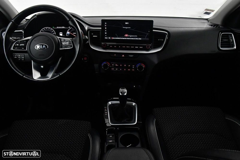 Kia XCeed 1.6 CRDi MHEV Tech - 3