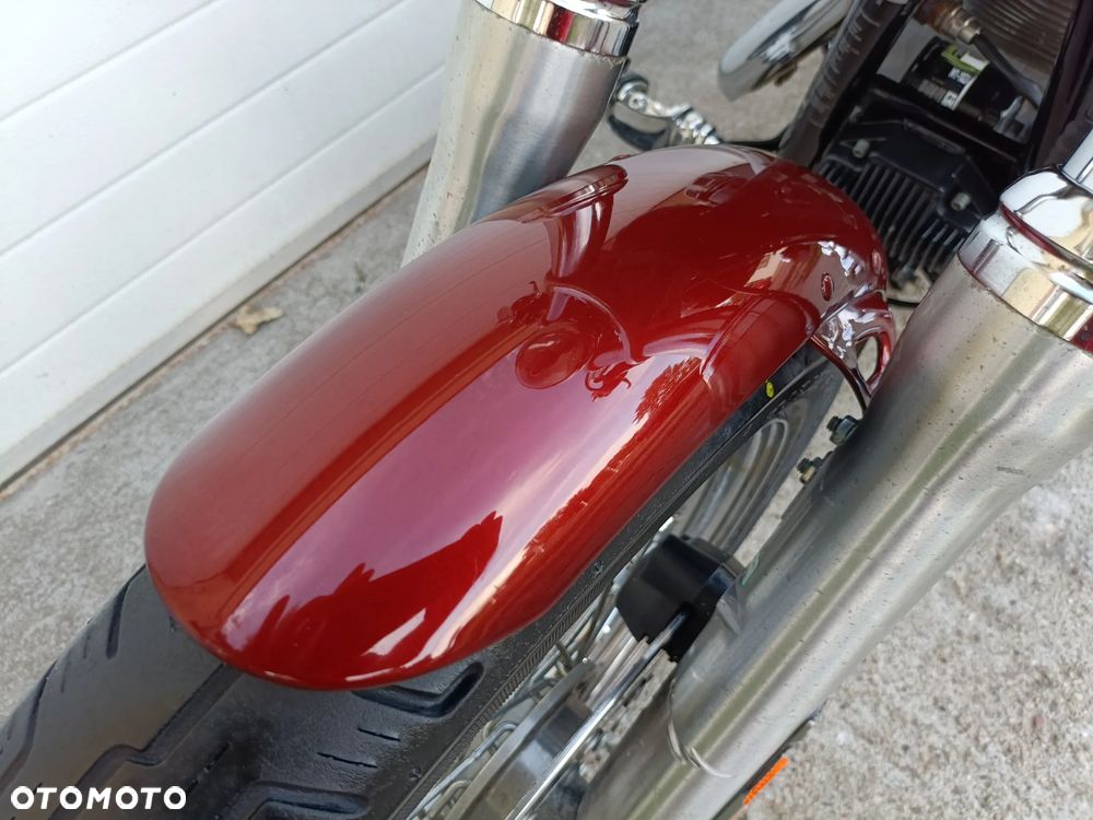Harley-Davidson Dyna Super Glide - 35