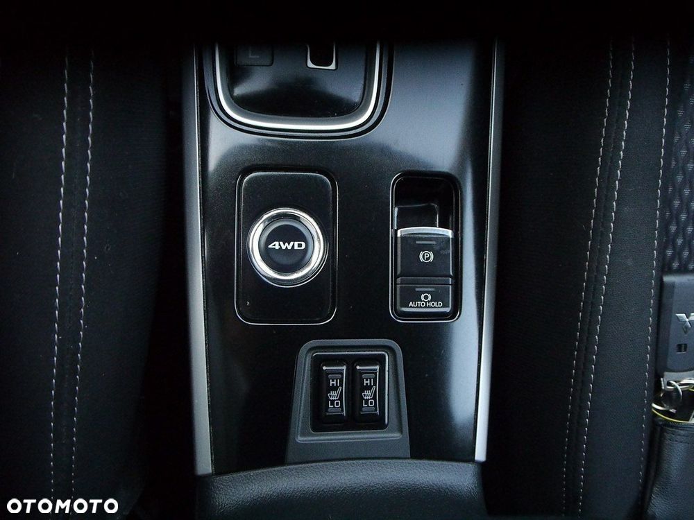 Mitsubishi Outlander 2.2 DI-D 4WD Automatik Diamant Edition+ - 28