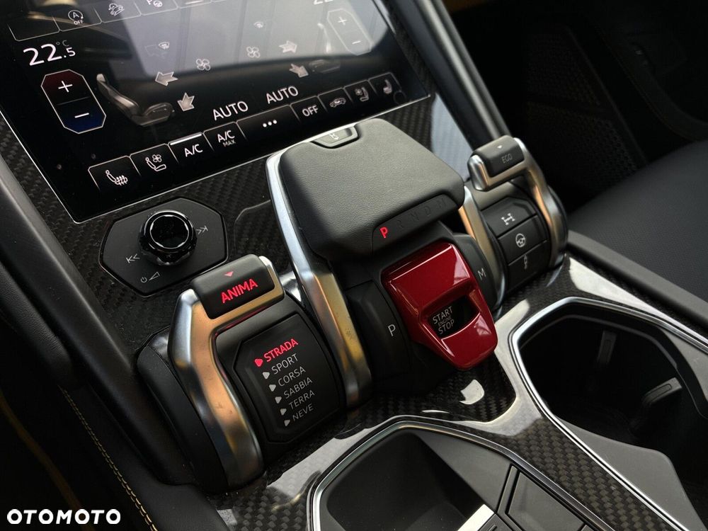 Lamborghini Urus - 16