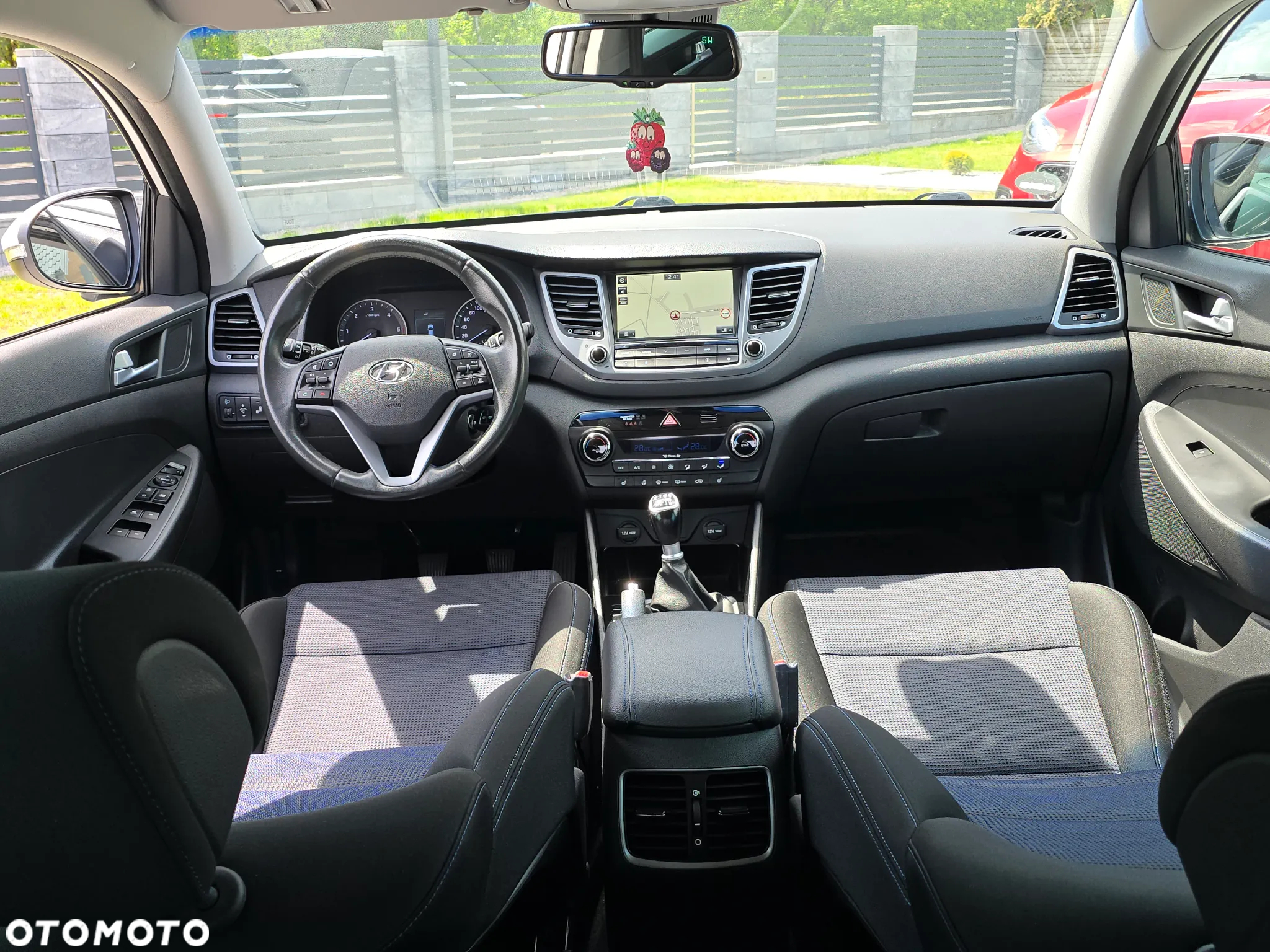 Hyundai Tucson 1.7 CRDI BlueDrive Style 2WD - 20