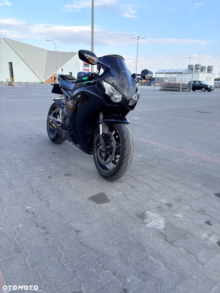 Honda CBR - 3