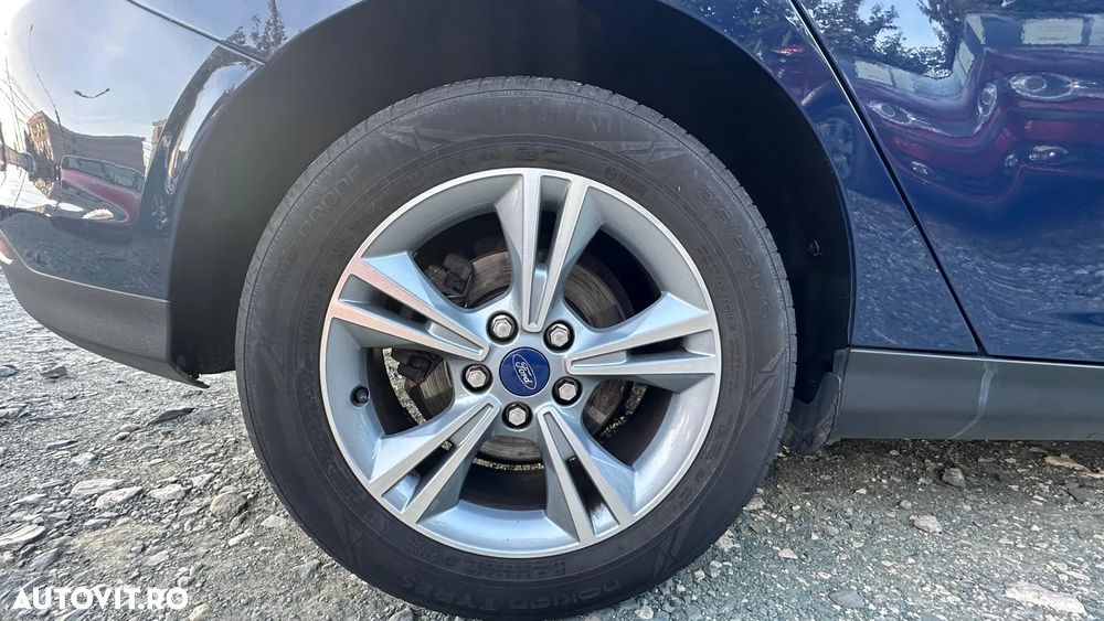 Ford Focus - 15