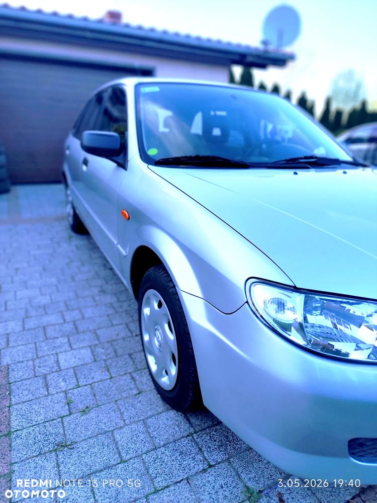 Mazda 323F - 4