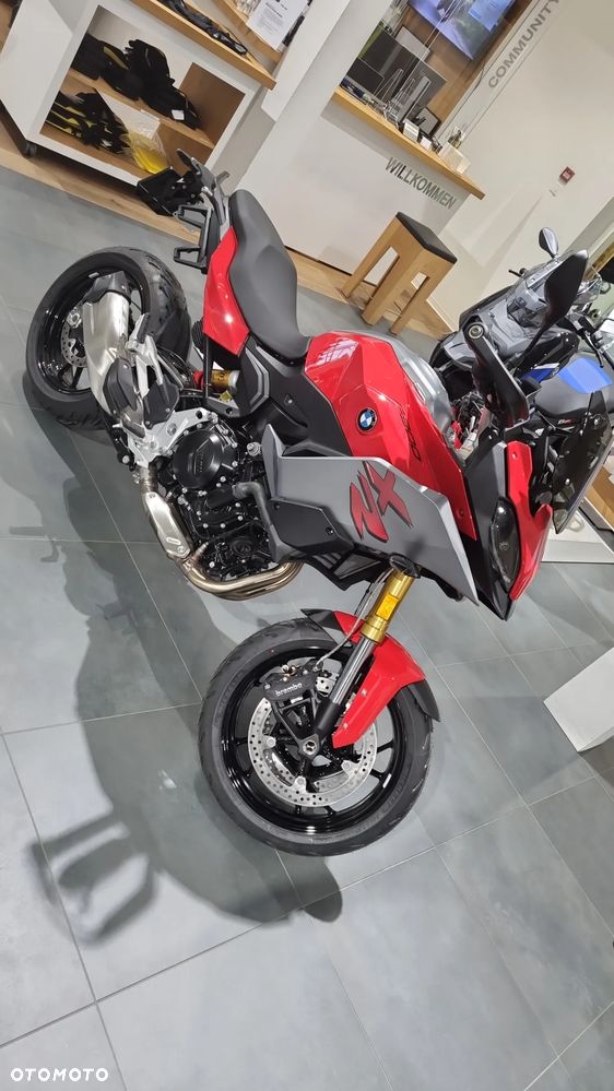 BMW XR - 1