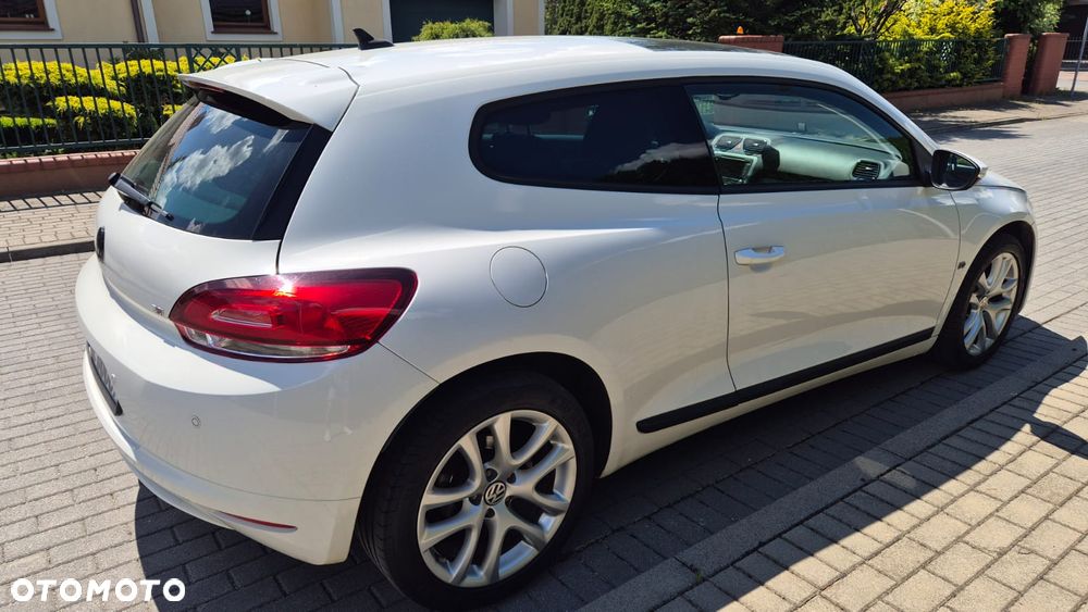 Volkswagen Scirocco 1.4 TSI DSG - 8