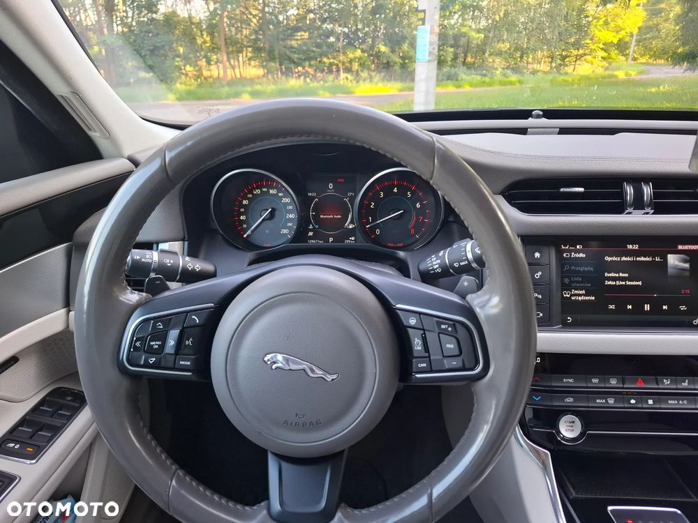 Jaguar XF 3.0 V6 Prestige - 12