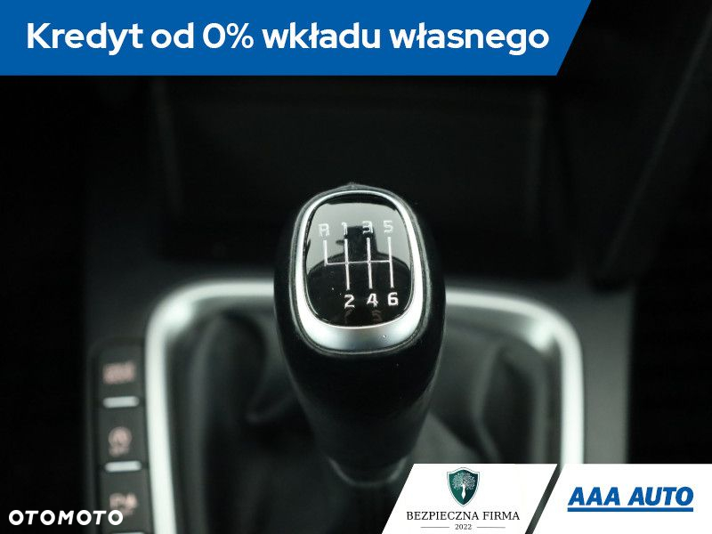 Kia Ceed - 13