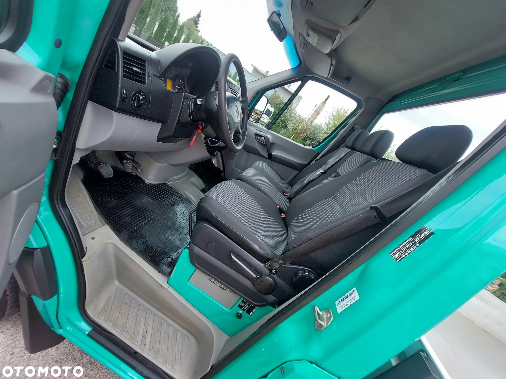 Mercedes-Benz Sprinter - 24