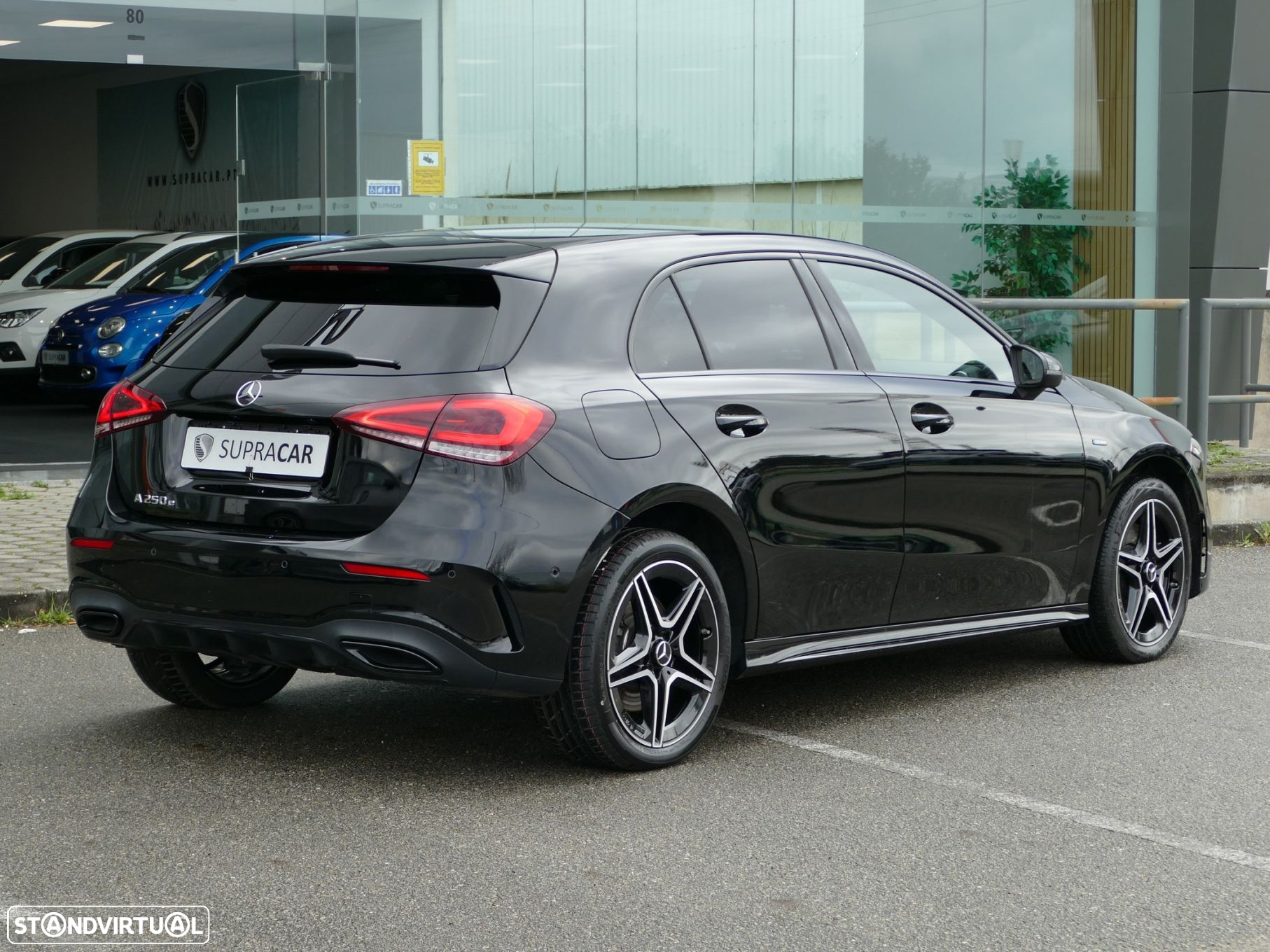 Mercedes-Benz A 250 e AMG Line - 3