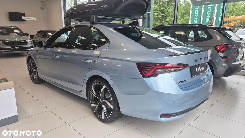 Skoda Octavia ver-1-5-tsi-mhev-sportline-dsg - 13