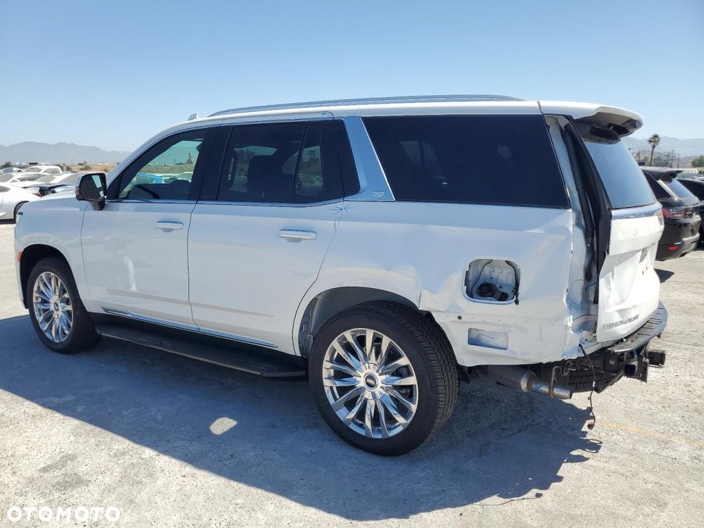 Cadillac Escalade - 3