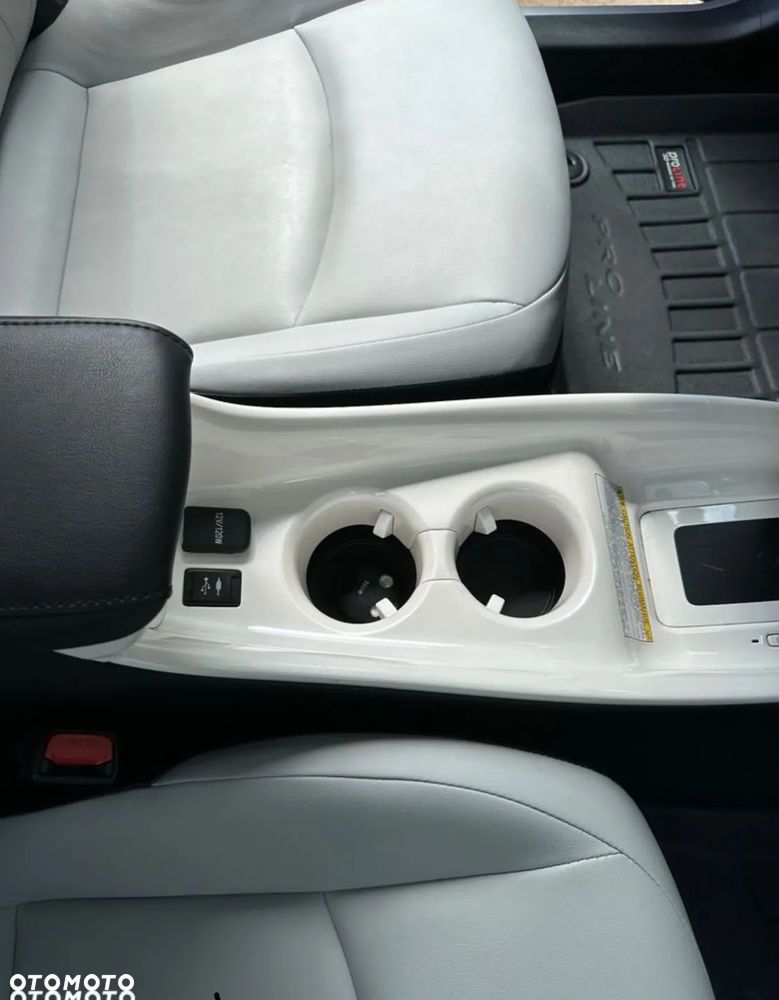 Toyota Prius Hybrid Comfort - 14