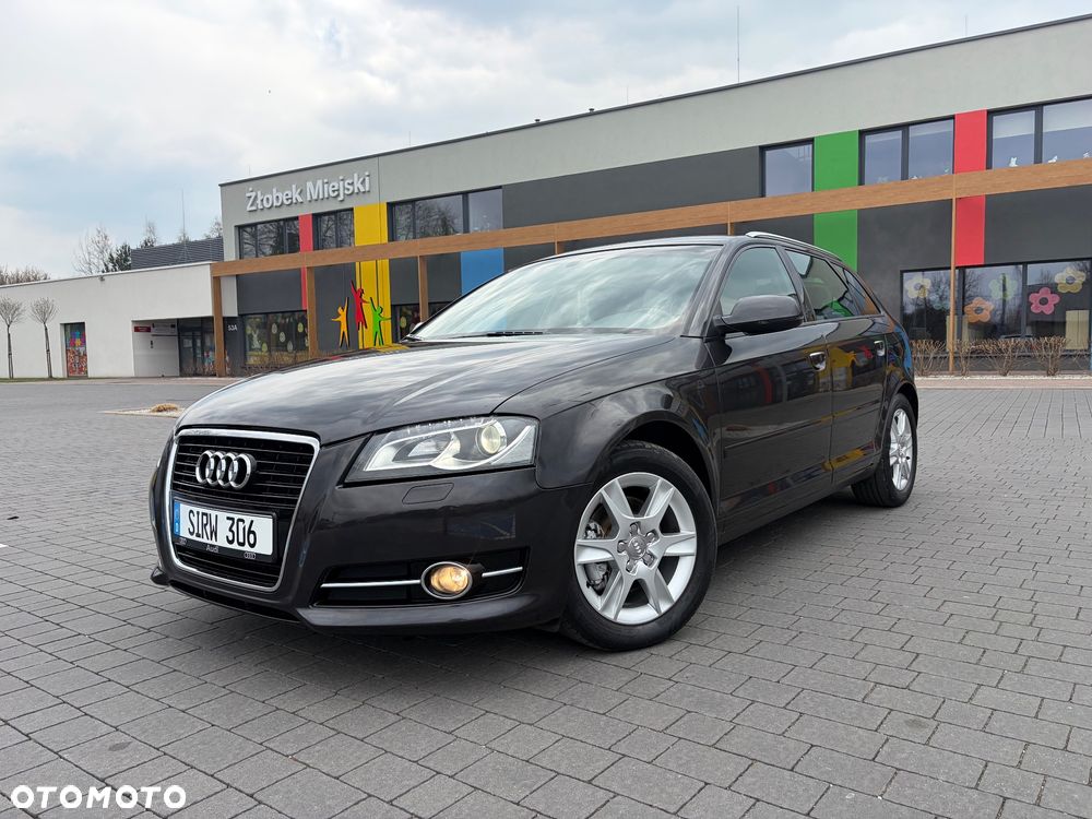 Audi A3 Sportback - 1