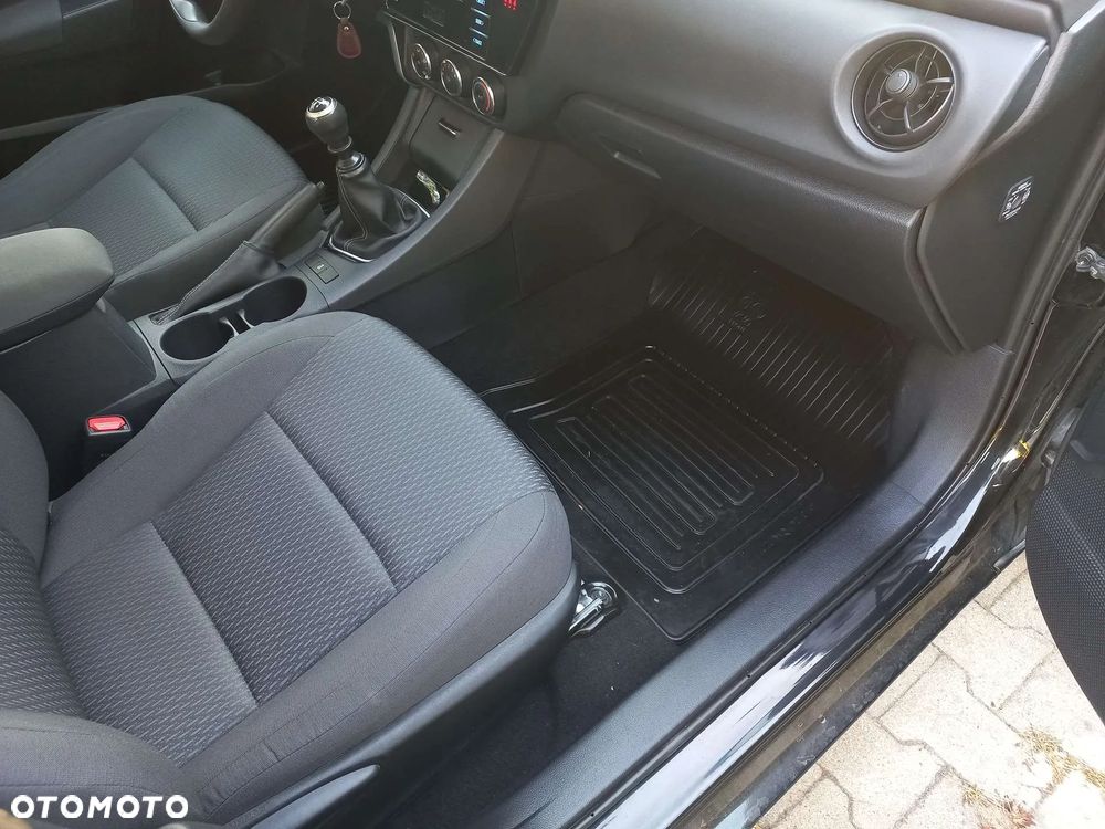 Toyota Corolla 1.6 Active - 7