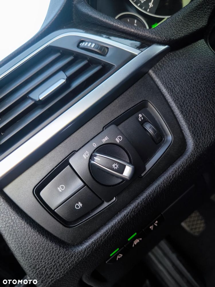 BMW Seria 3 316d Modern Line - 23