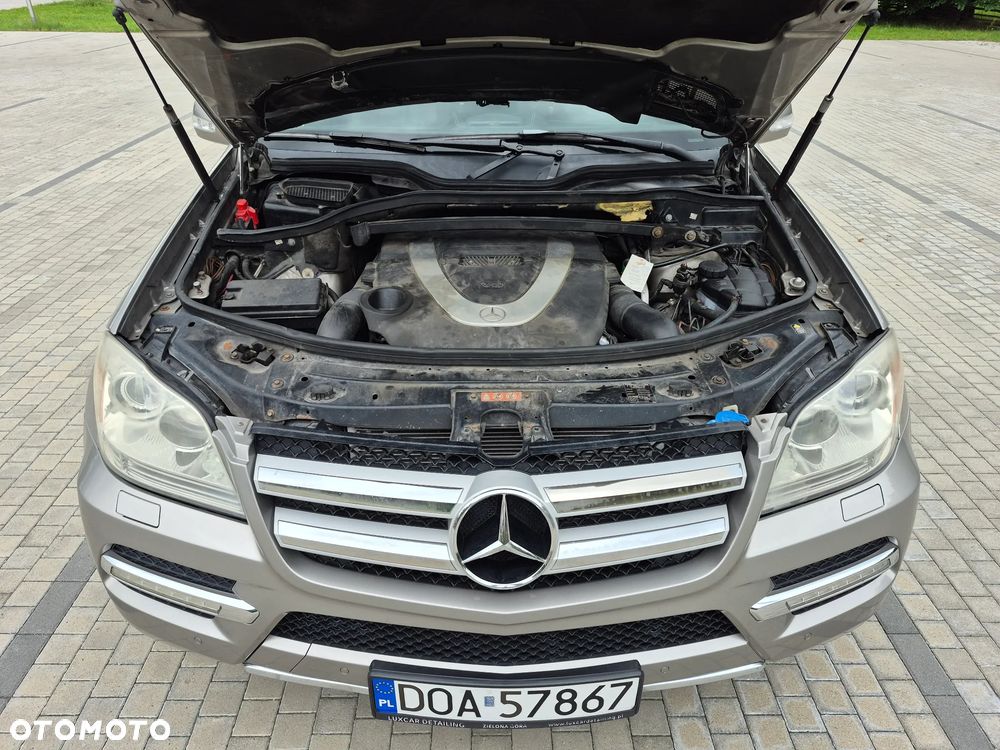Mercedes-Benz GL 450 4Matic 7G-TRONIC - 41