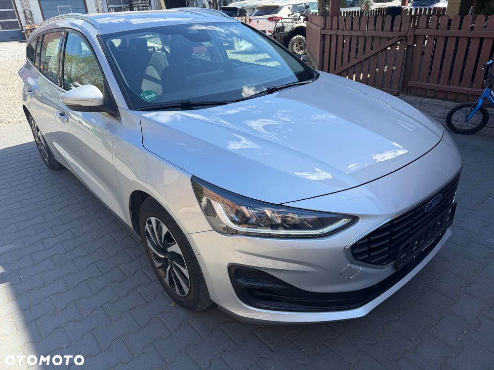 Ford Focus 1.5 EcoBlue STart-Stopp-System TITANIUM - 2