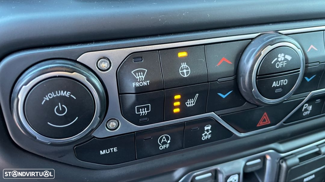 Jeep Wrangler Unlimited 2.2 CRD Rubicon AT - 41
