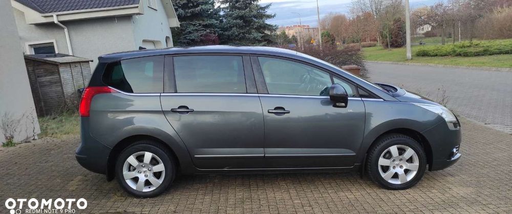 Peugeot 5008 - 9