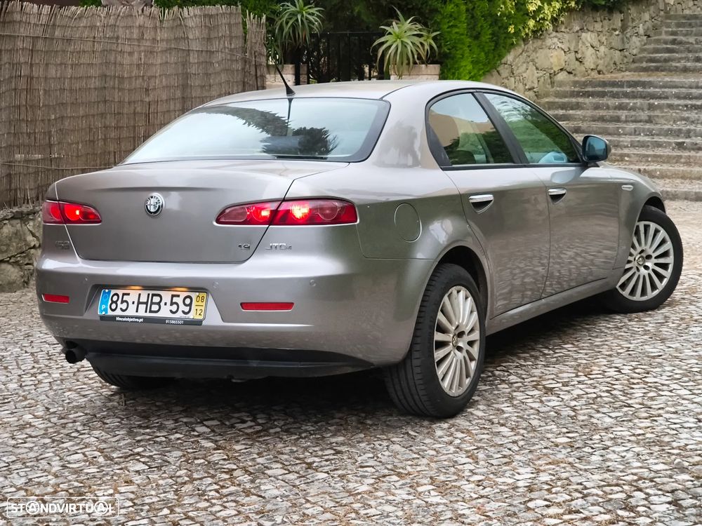 Alfa Romeo 159 1.9 JTDM 16V Q-Tronic TI - 5