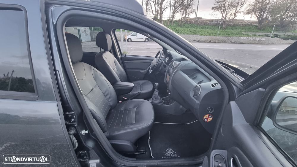 Dacia Duster 1.5 dCi SL Urban Explorer - 12