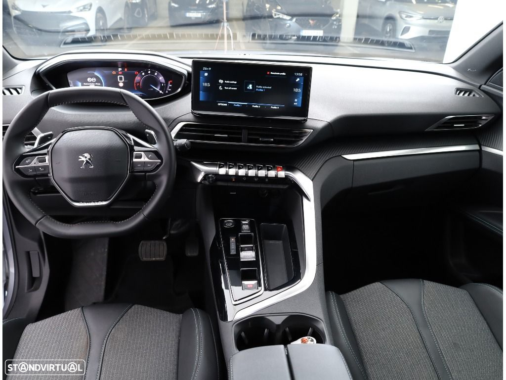 Peugeot 5008 1.2 PureTech Allure Pack EAT8 - 27