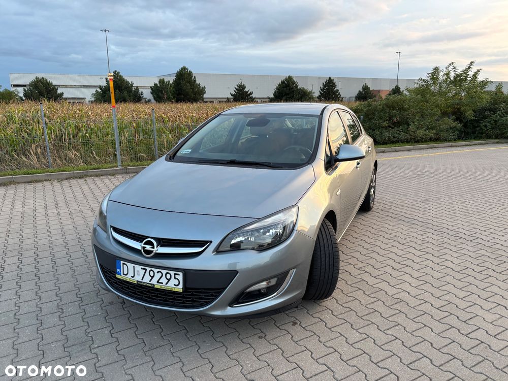 Opel Astra IV 1.4 T Active - 3